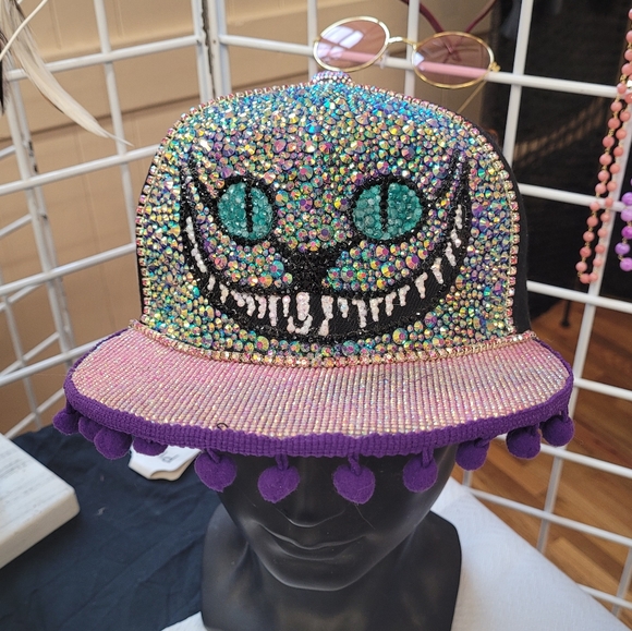 NWT Cheshire Cat Rhinestone Hat - Picture 1 of 5